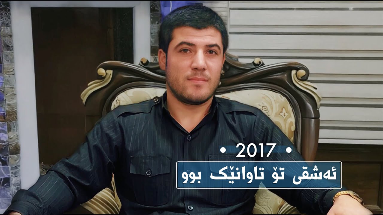 Qorqiz kiyimidagi fohisha mijozning uyiga keldi. Katy Perry porno rasmlar