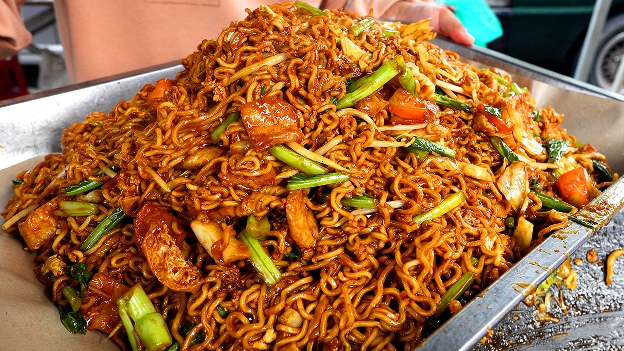 😱 BEST Malaysia Street Food 🇲🇾 | Insane Night Market You Must Visit! (Pasar Malam Pelangi Semenyih)