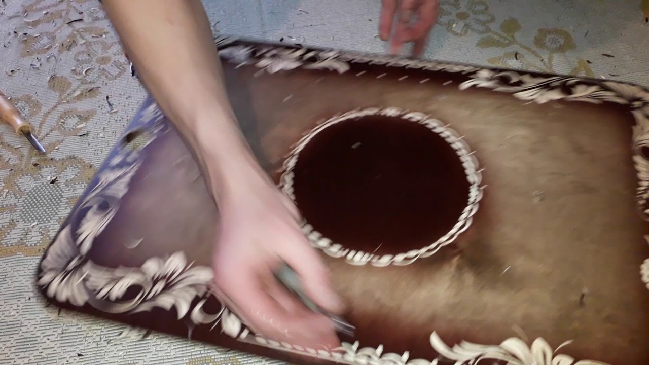 Резьба по дереву очень простая