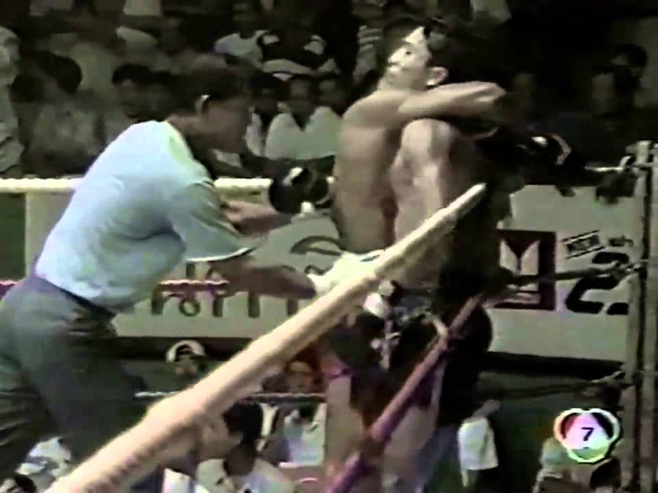 Muay Thai - ราชศักดิ์ ส.วรพิน vs พันมงคล แครี่บอย