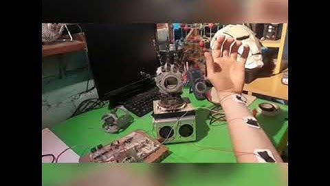 Robotic hand controlled by EMG signals - Fully based on analog electronics - Part 1