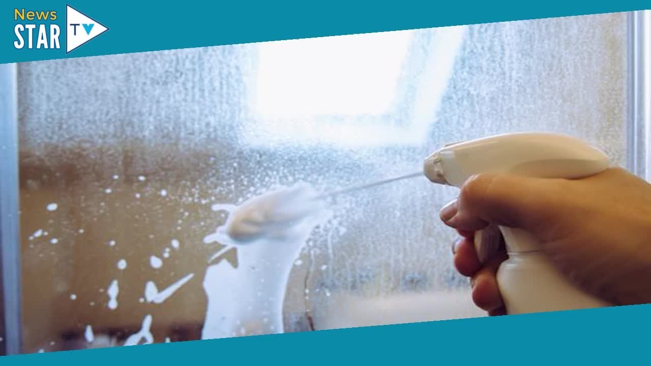 Clean shower door limescale in 30 minutes with homemade spray to 'break' grime YouTube