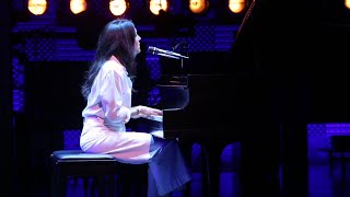 Vanessa Carlton is Carole King on Broadway