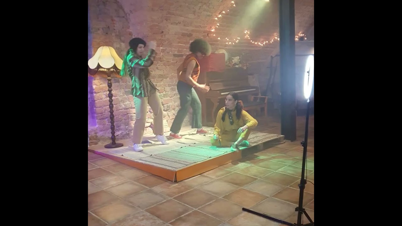 Behind the Scenes - Tills Skiten Träffar Fläkten