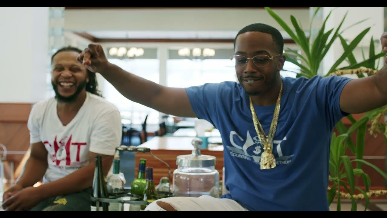 (4K)  Hollywood HD - Party Favors