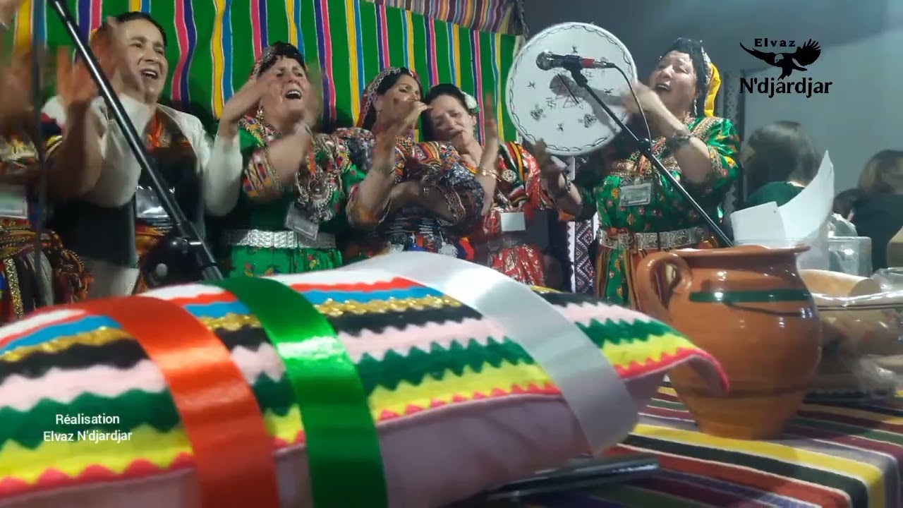 Elvaz N'djardjar Officiel/ Chorale du village ait aussa ouyahia illilten