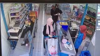 A - 101 De Şampuan Içen Adam Oha Şampuan Içmek Nedir Abi