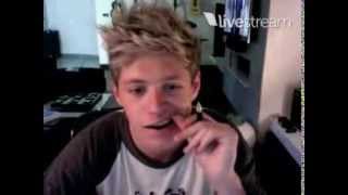 Niall Horan -  Twitcam 12/08/13