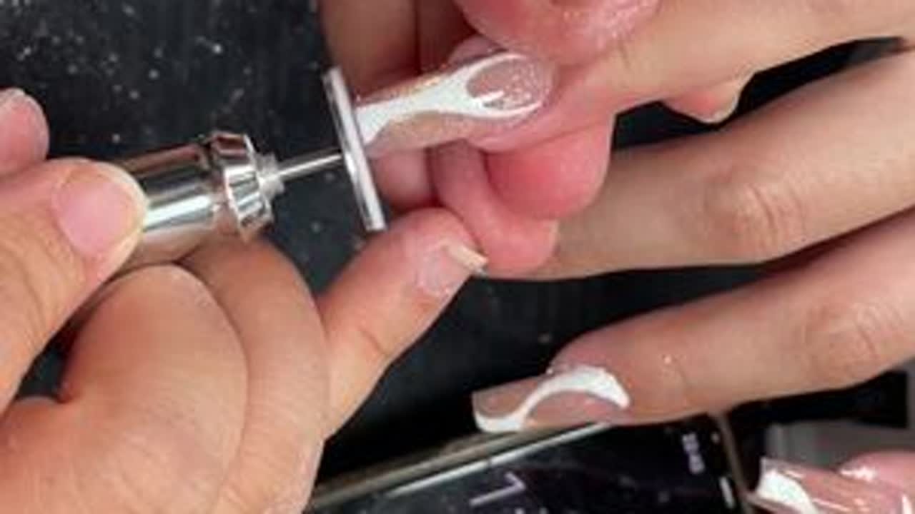 这就是短甲的魅力嘛 好看好看#美甲托尼 #一小时美甲 #美甲款式 #美甲教程 #美甲分享