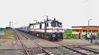 Very Aggressive Push - Pull 12301 Howrah Rajdhani Express Attacks Madhusudanpur - Indian Railways