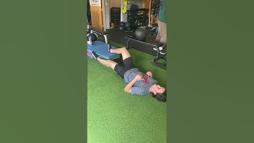 Single Leg Oscillating Hamstring Bridge