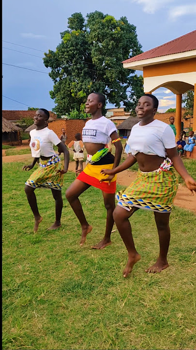 Super Acholi traditional dance
