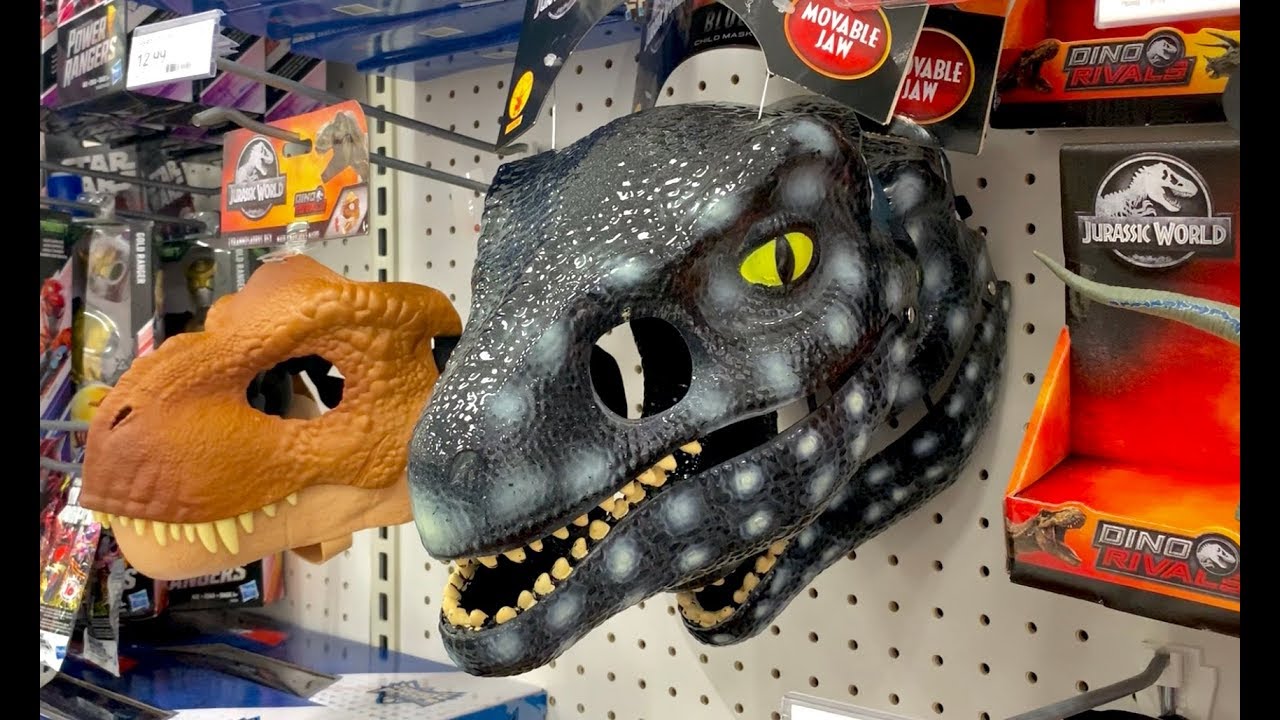 NEW Jurassic World Toy Hunt - WEIRD Velociraptor BLUE Mask for Halloween -  What do You Think?