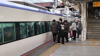 E353系モトS107編成八王子駅発車