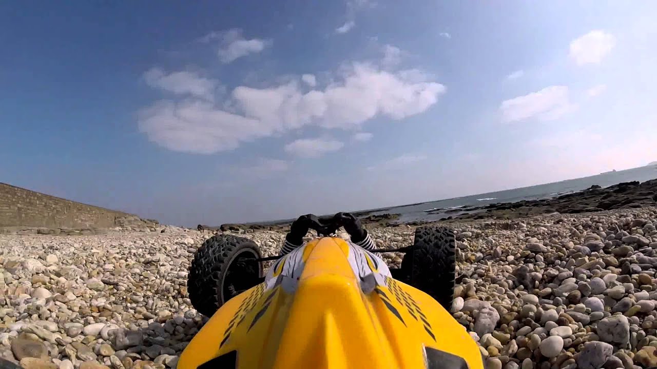 Pirate Razor T2M on the beach !!! - YouTube