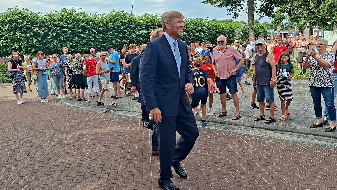 Koning op bezoek in Oude Pekela