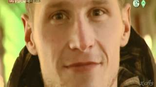 Benedikt Höwedes ; Patterns