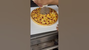 Cutting a pizza 🍕 into 10 slices #shorts #ytshorts #pizza #tubebuddy #trending #pleasesubscribe