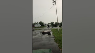 Side flip pre on the ledge! (In the rain!)