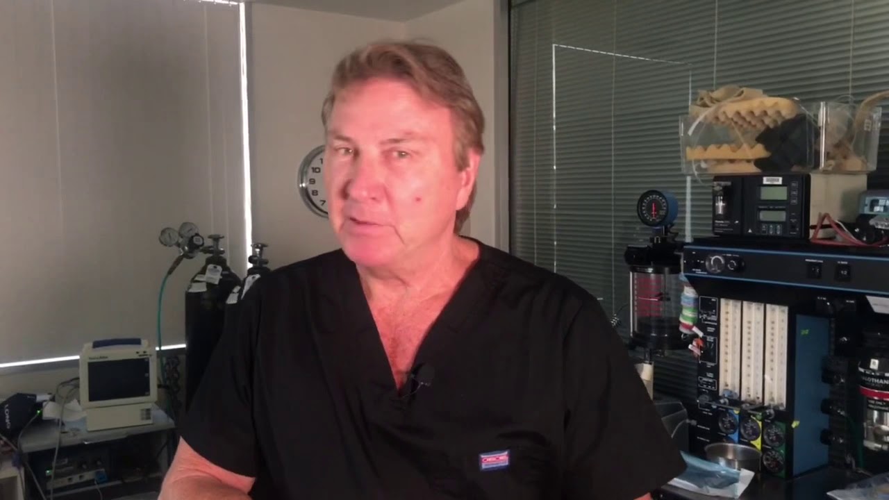 GET YOUR  FREE VIRTUAL CONSULTATION! WITH DR. THOMAS BARNES, NEWPORT BEACH COSMETIC SURGEON NOW!