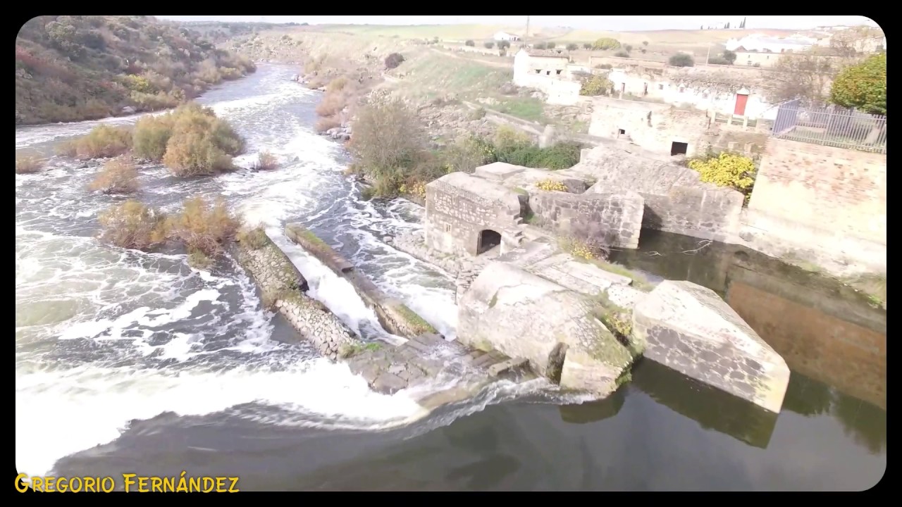 Molinos, Puente del Arzobispo.Rio Tajo