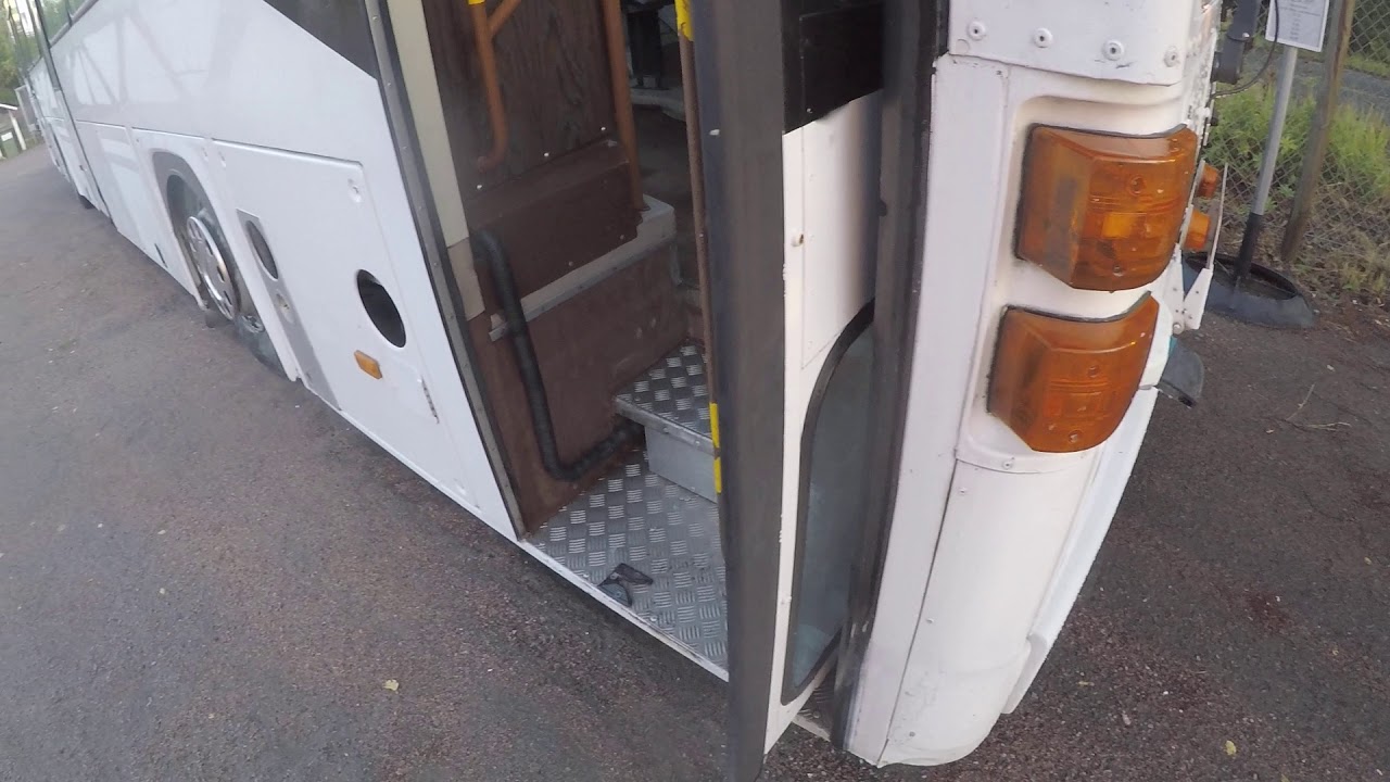 Scania CR112, 1806219, Walk-around to state bad condition of body.