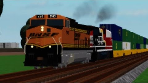 Ro-Scale NS Intermodal lead by BNSF H3 Dash 9 & NS 911