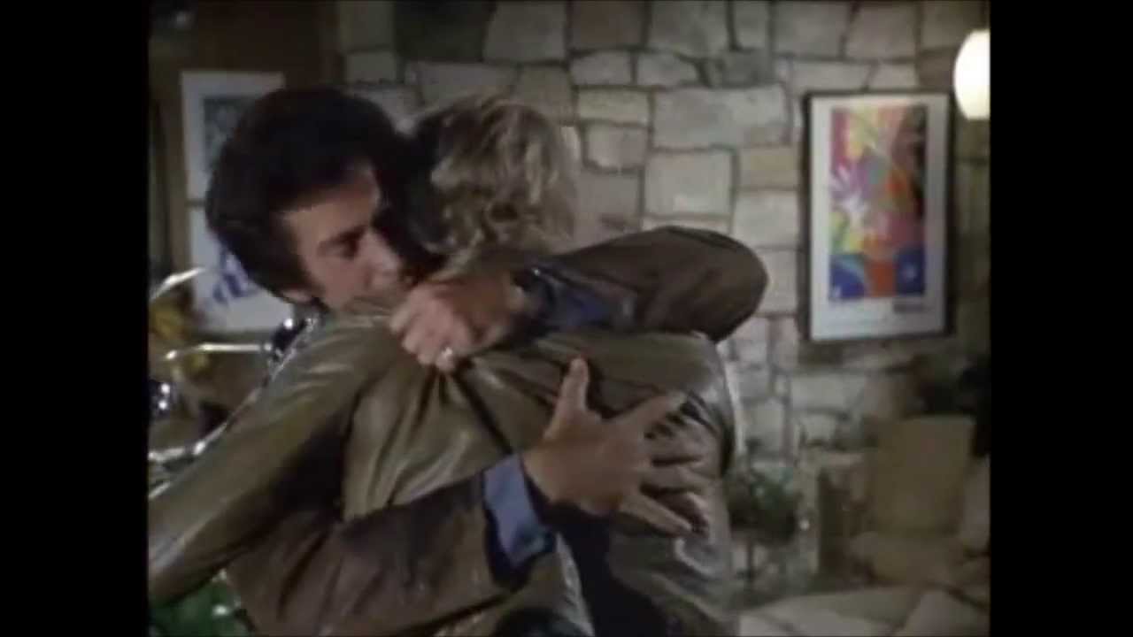 STARSKY & HUTCH - TURN AROUND BRIGHT EYES