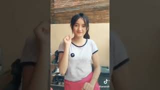 ABG imut imut dan cantik goyang tiktok