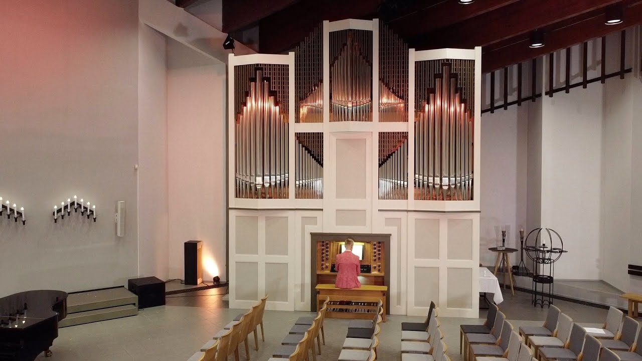 Jan Lehtola plays "Vom Himmel Hoch" by J.S. Bach