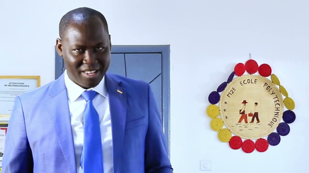 FORMER PAR LA PRATIQUE POUR REELLEMENT SERVIR