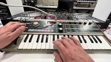Korg microKorg 37 Key Analog Modeling Synthesizer with Vocoder Review