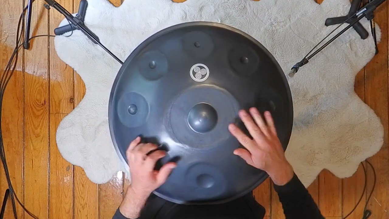 Soul Drum Handpan - E Romanian Hijaz 11 - E / (A) (B) C Eb E F# G Ab B C