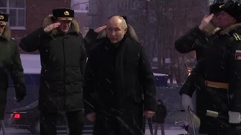 Putin views new nuclear submarines, says more are being rolled out