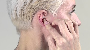 How to insert your ReSound Custom Microphone-In-Helix hearing instrument