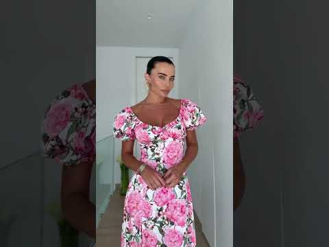 Сукня жіноча довжини міді літня з короткими рукавами-ліхтариками, з розрізом, квіткова, S, видео 1