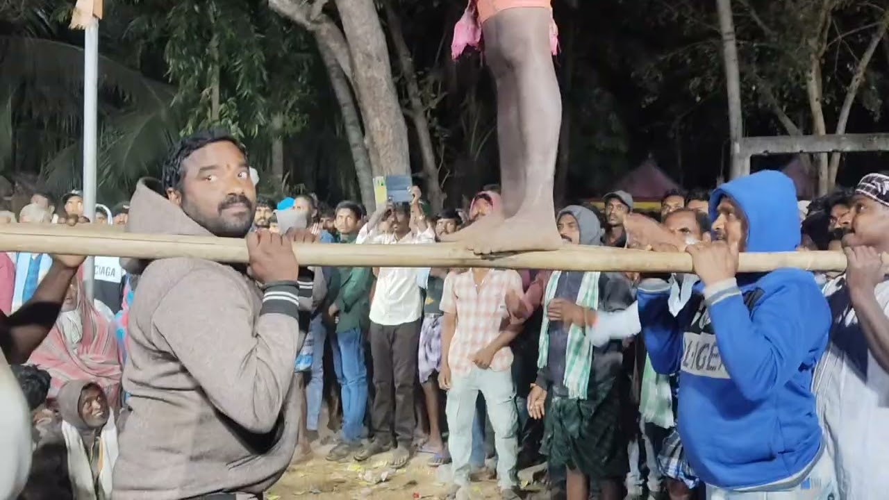 దండి సురవరం తప్పెటగుళ్ళు తరానికి గుర్తుండిపోయేలా ఆట చూసారా 👀🤔👀#@Siva0143s #village #comedy 