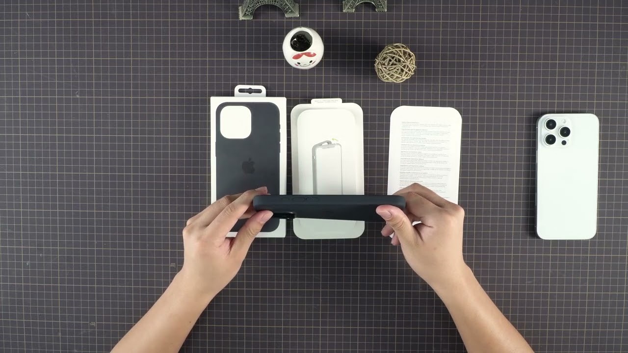 Silicone Case with Microfiber Lining for iPhone 16 , Super Copy1:1, Magnetic key press version