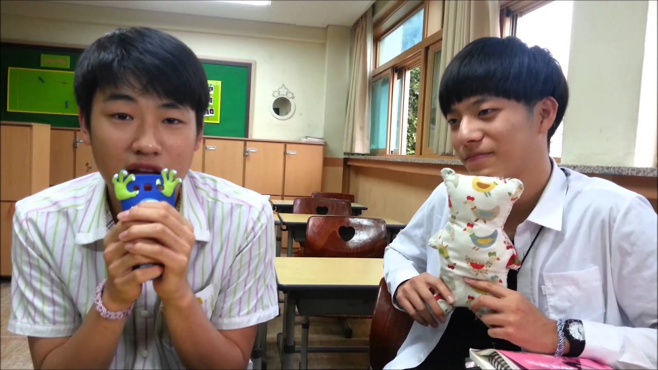 Поём под дождём с Тэхо «I SEE THE LIGHT»