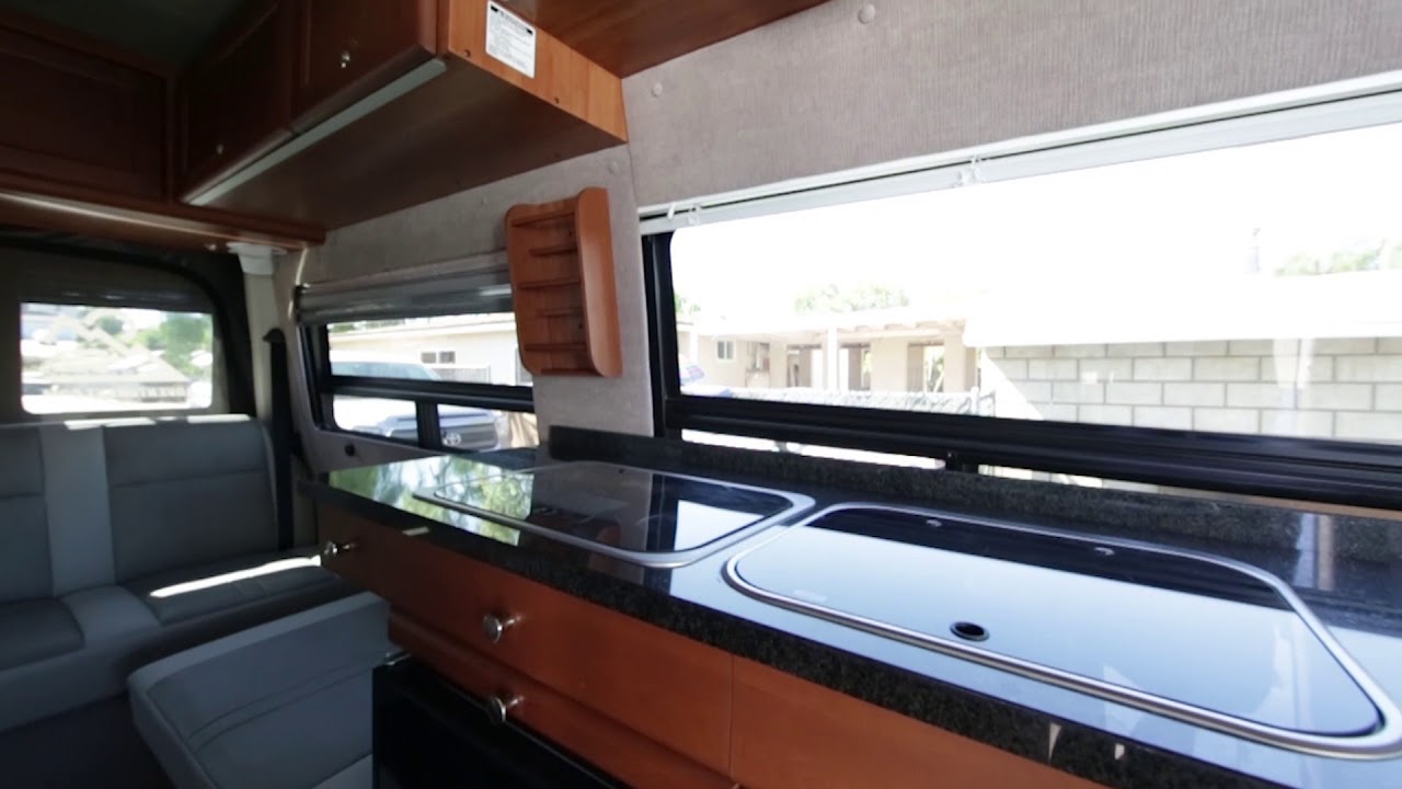 2015 RoadTrek Agile SS - Class B - 19.5'