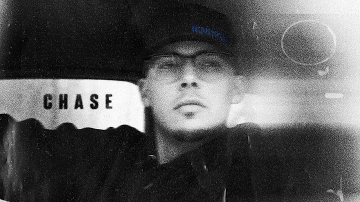 Chase Matthew - SUNDAY CLOTHES (Visualizer)