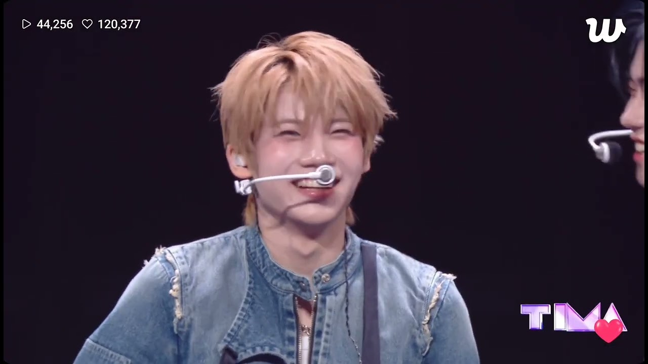 CLOSE YOUR EYES at the 2025 TMElive International Music Awards 