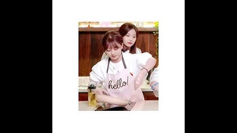 Mom jihyo with daughter Tzuyu Pleading face❤Loudly crying face#shorts
