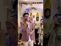 من فرح المنشد رضوان محمود مكسوف يمسك ايد زوجته بعد كتب الكتاب اكسبلور اشتراك