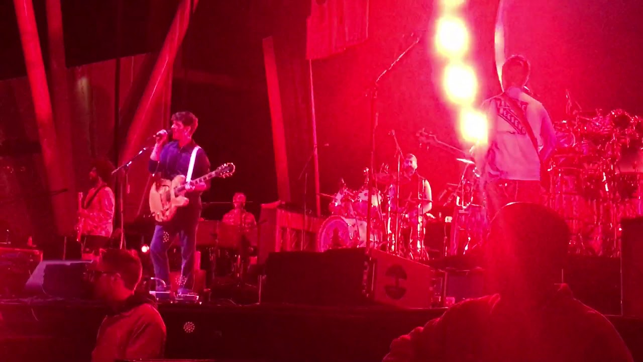 Jonathan Low | Vampire Weekend | FOTB tour