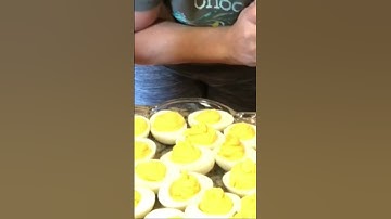 Deviled egg hack. Transport with no mess!! #bebrave #cooking #hacks #tips