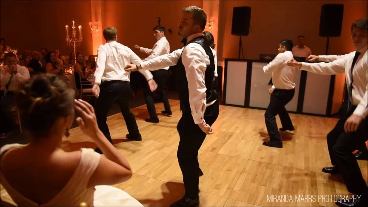 Groom Surprises Bride with Choreographed Dance
