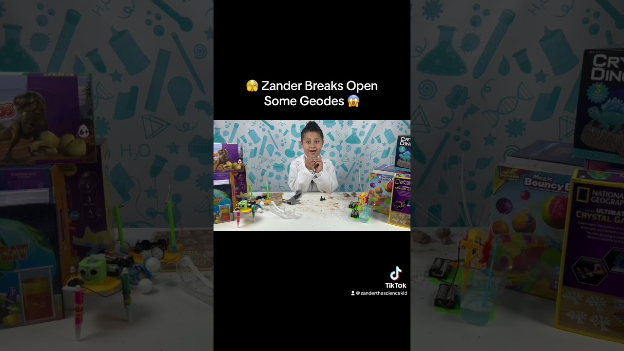 😱 Zander Breaks Open Some Geodes 😱 