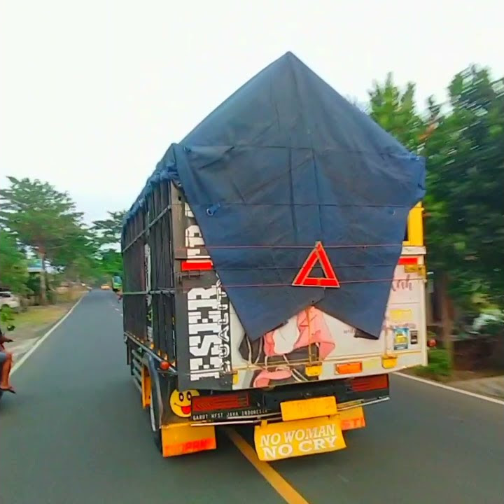 truk canter oleng santuy  cocok buat story wa - dj how do yo do x gemes aku 30 detik #shorts