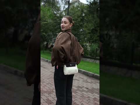 Сумка жіноча Herbag Zip 20 Bag Black Beige, видео 1